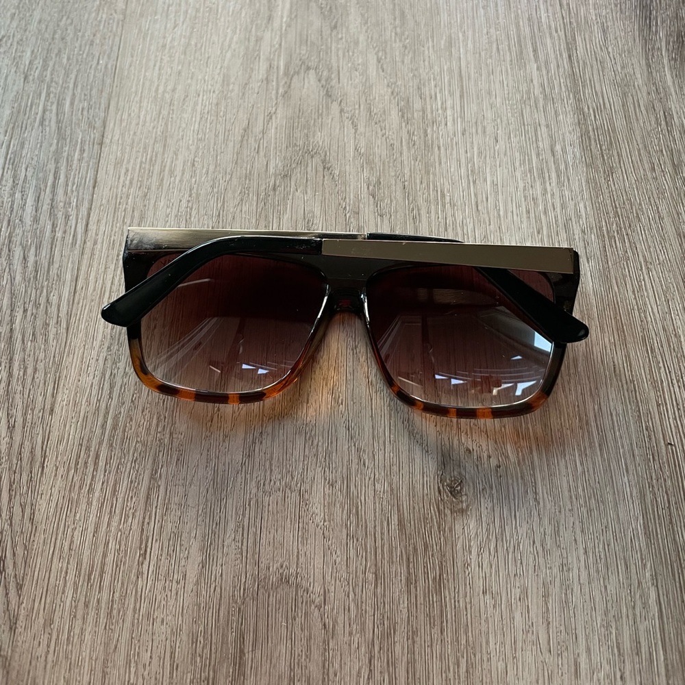quay australia OTL II brown tortoise oversized shield sunglasses eyewear NEW - Picture 3 of 4